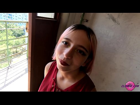 ❤️ Ikasle sentsuak arrotz bat zurrupatzen du kanpoaldean - Cum On His Face ❤ Porno gurean eu.loanworld.top